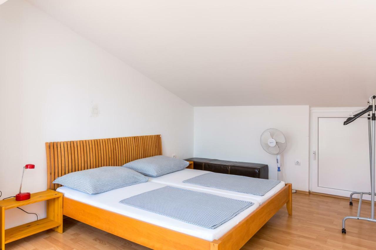 Apartmani Diana Medulin Exterior foto